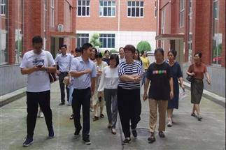 中國人民大學茶道哲學研究所湖南茶文化考察團一行赴集團白沙溪茶廠、益陽茶廠、君山茶業(yè)考察調(diào)研